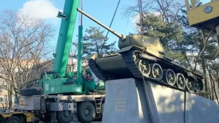 В 900 тысяч евро обойдется Эстонии демонтаж военных памятников времен СССР