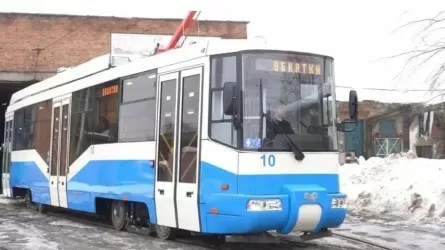 Өскеменге соңғы қырық жыл ішінде алғаш рет жаңа трамвайлар әкелінді