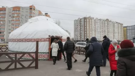 Өткір қыры жоқ киіз үй неге Кремльдің «жүрегін жаралады»