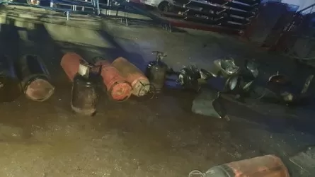 Ақтауда көлік жөндеу орталығында 6 газ баллоны жарылды