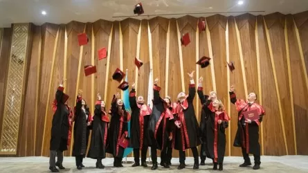 Елімізде бәсекелестік құқық бағдарламасының алғашқы түлектері диплом алды