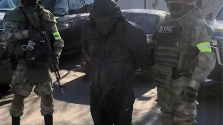 Ақтауда шетелдік азамат қару-жарақ және есірткімен ұсталды