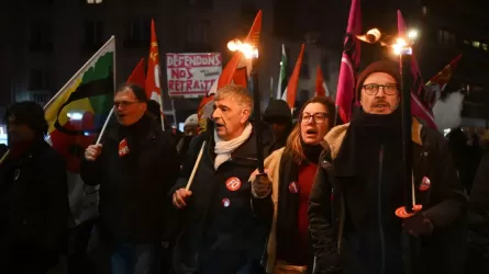 Во Франции не намерены идти на уступки касательно повышения пенсионного возраста до 64 лет