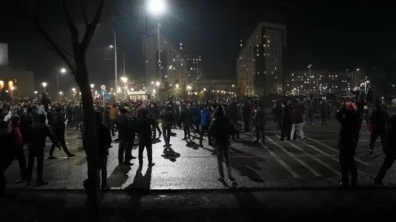 Силовики не установили личности вооруженных людей, окруживших детскую поликлинику в Алматы