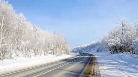 Большой снег отступает: в Казахстане стали открывать автодороги