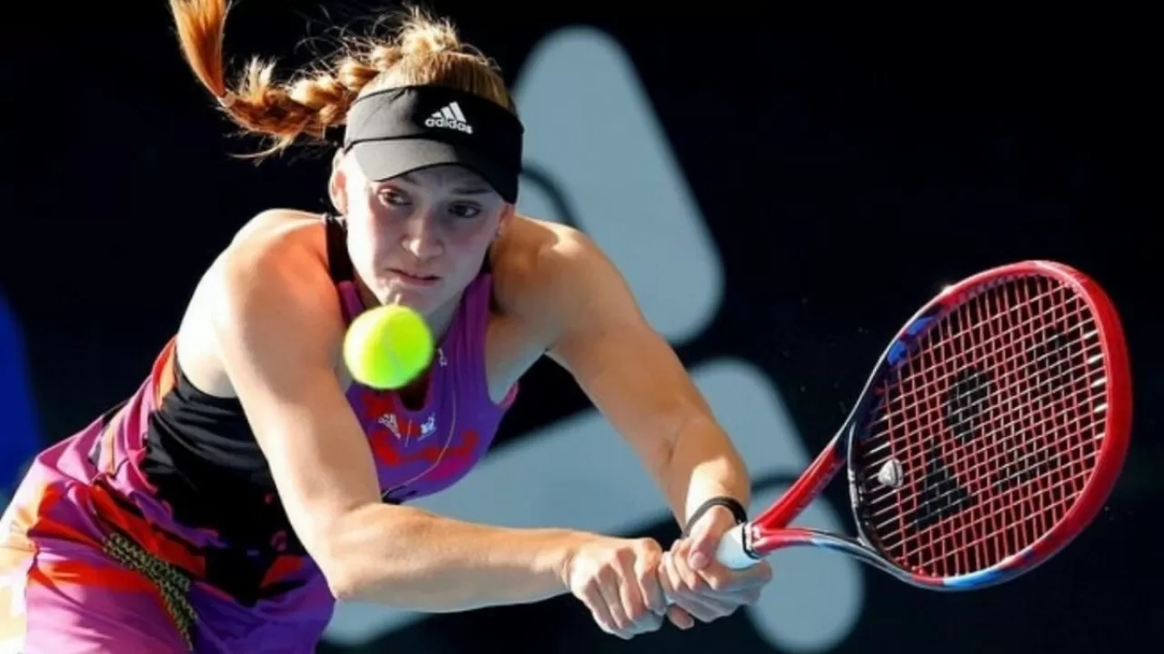 Рыбакина сыграет в финале одиночки Australian Open