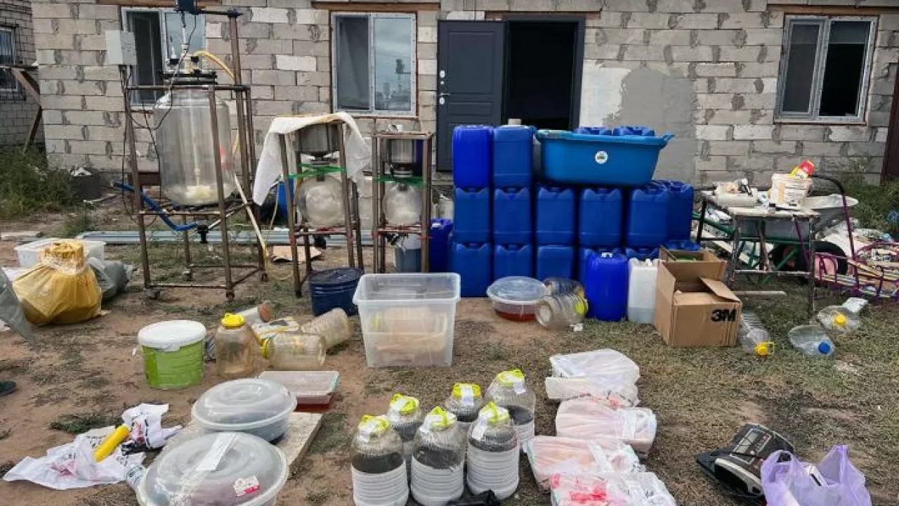 Силовики ликвидировали крупную нарколабораторию в Акмолинской области