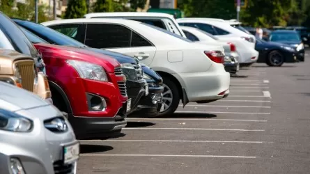 Астанчане, живущие в домах рядом с платными парковками, могут парковаться бесплатно
