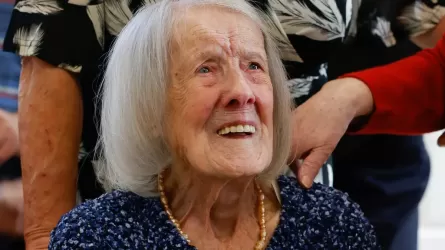 100-летняя жительница Великобритании рассказала о секретах долголетия 