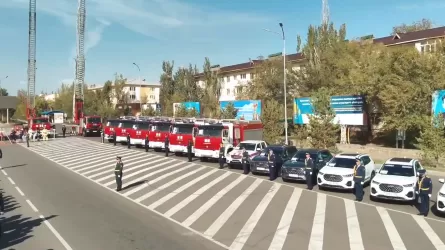 Алматинским спасателям вручили ключи от 16 единиц специализированной техники