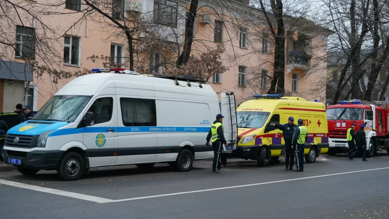 Президент хостелде қаза тапқан Қазақстанның және шетел азаматтарының туған-туыстарына көңіл айтты