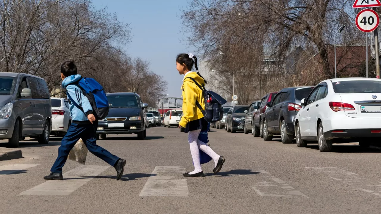 Неге жол көлік оқиғаларында көбінесе балалар зардап шегеді? 