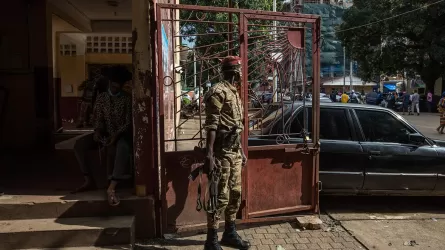 Вооруженные люди атаковали тюрьму в столице Гвинеи