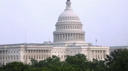 Конгресс США сделал шаг к спасению от шатдауна 