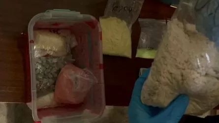 В Алматы задержали пару, распространявшую наркотики в особо крупном размере