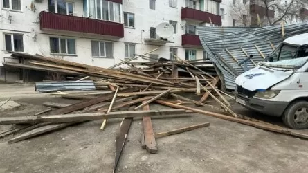 Сұрапыл жел: Павлодар облысында 40 елді мекен жарықсыз қалды