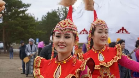 В каком городе Казахстана больше всего девушек?