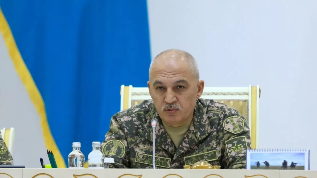 Министр обороны РК высказался о мужчинах, которые бьют женщин