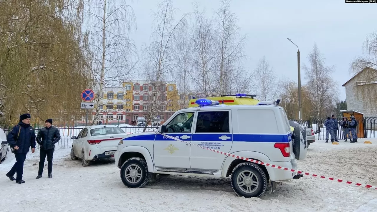 Ресейдің Брянск қаласында 8-сынып оқушысы мектепте атыс ұйымдастырды 