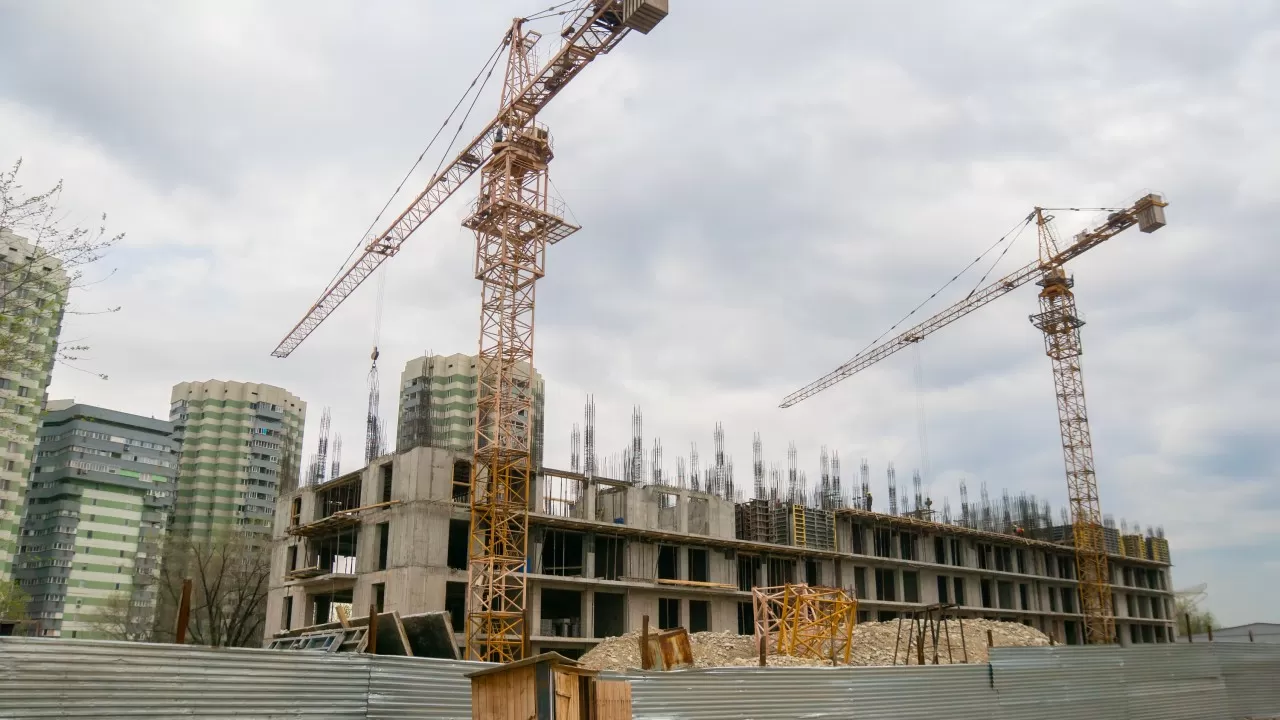 В РК объем строительных работ за 11 месяцев составил 5918,9 млрд тенге