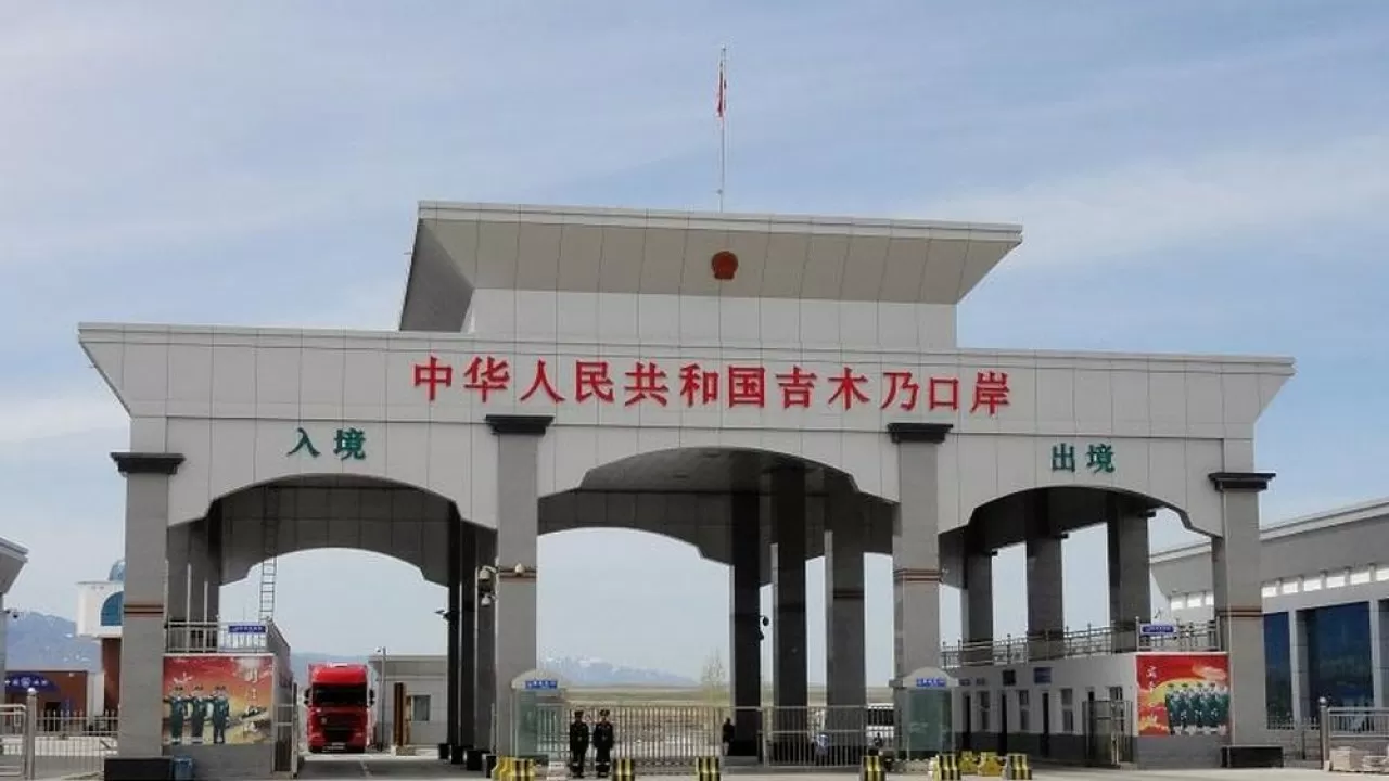 На казахстанско-китайской границе не будут работать автомобильные пункты пропуска
