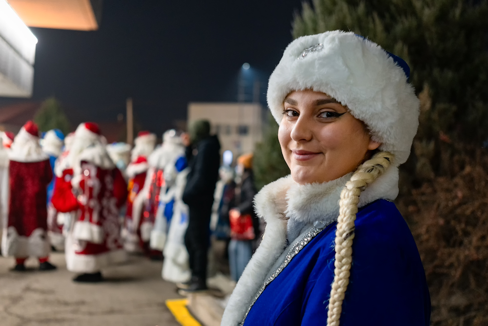 Жителям Алматы добавляют настроения сказкой