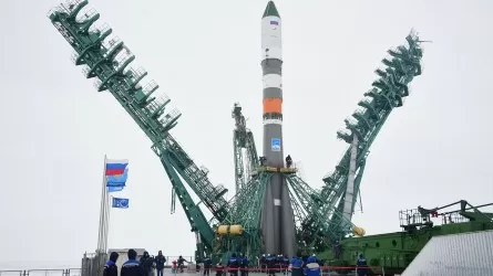 На старт на "Байконуре" вывезли ракету "Союз-2.1б" с гидрометеорологическим спутником 