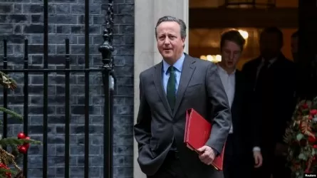 Ұлыбританияның жаңа сыртқы істер министрі Кэмерон сәрсенбі күні Вашингтонға барды 