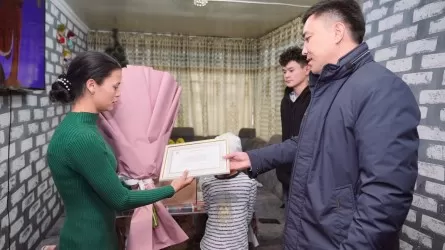 В Шымкенте женщине пообещали квартиру за спасение соседских детей