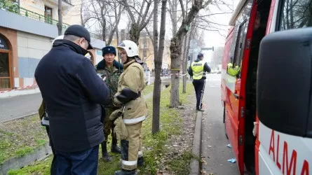 Арендатор сгоревшего в Алматы хостела водворен в ИВС