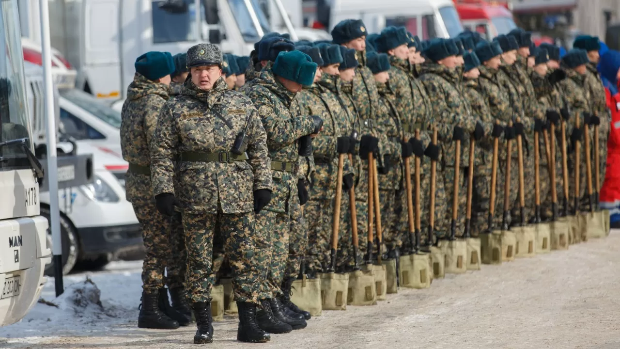 Қорғаныс министрінің орынбасары бейбіт уақытта әскери қызметшілердің қаза табуына қатысты түсініктеме берді