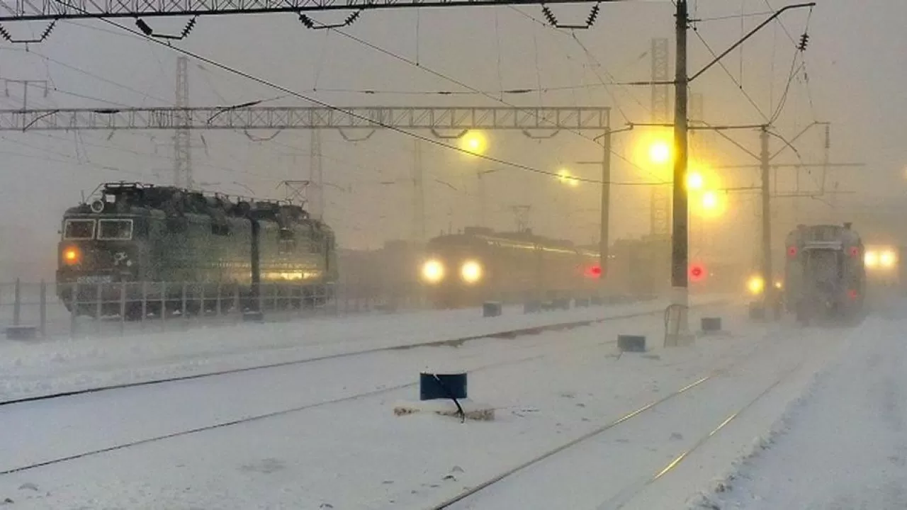 Қыста жол болмайтын Риддер халқы пойыз кестесін өзгертуді сұрайды