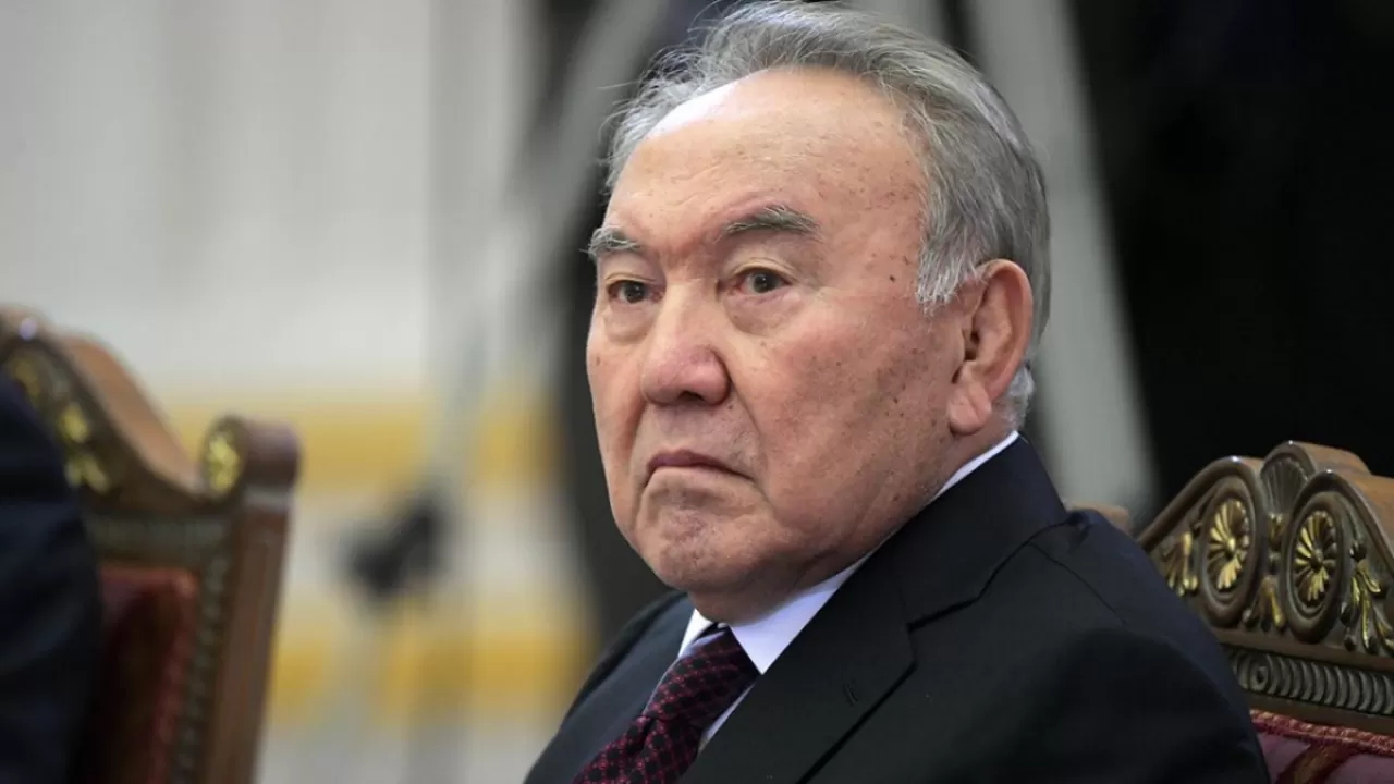 Бюджет канцелярии Назарбаева ждет сокращение