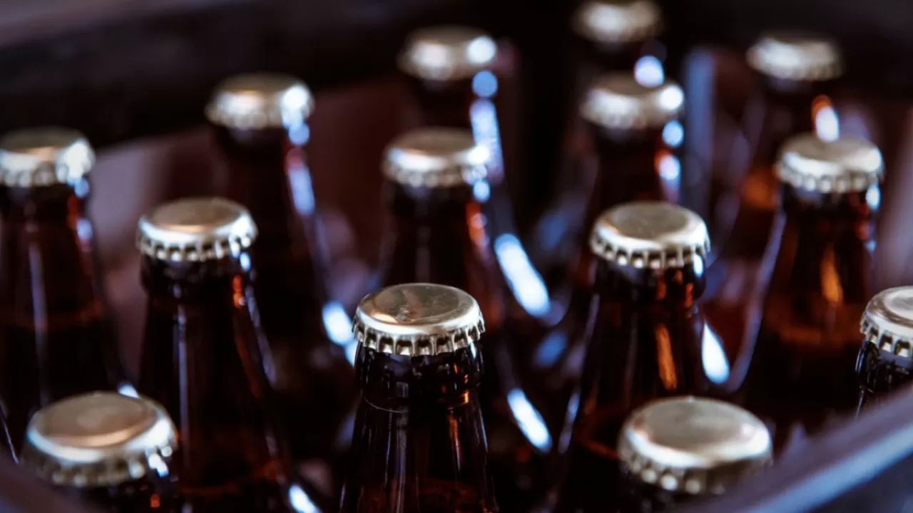 Павлодарские налоговики изъяли более 1,5 тыс. бутылок пива