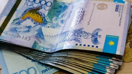 Сколько поддельных денег выявили в Казахстане?