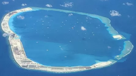Филиппины обвинили Китай в преследовании их корабля