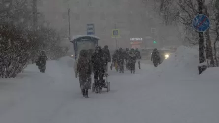 Гололед, метель и снег обещают синоптики в Казахстане
