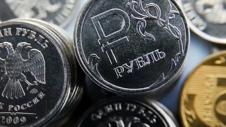 Рубль стал расти, но скоро на него могут оказать давление новые санкции