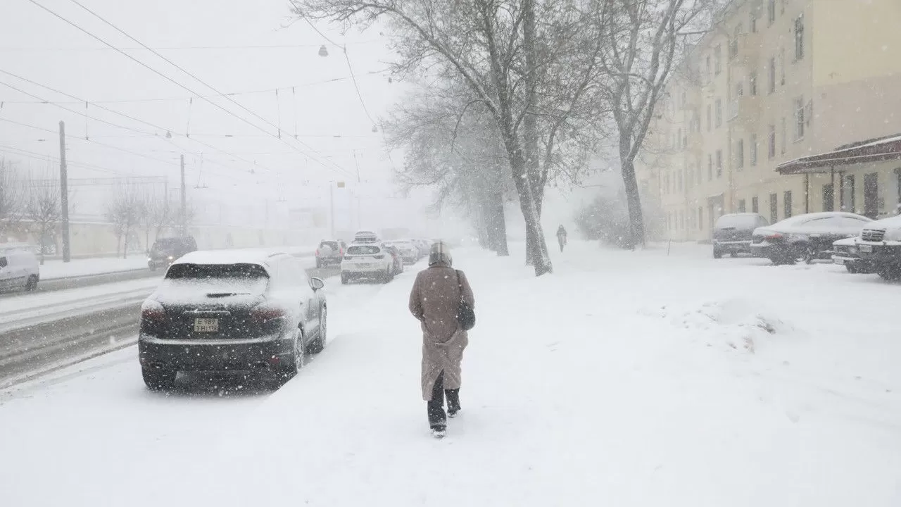 Сильный ветер и осадки прогнозируются в Казахстане