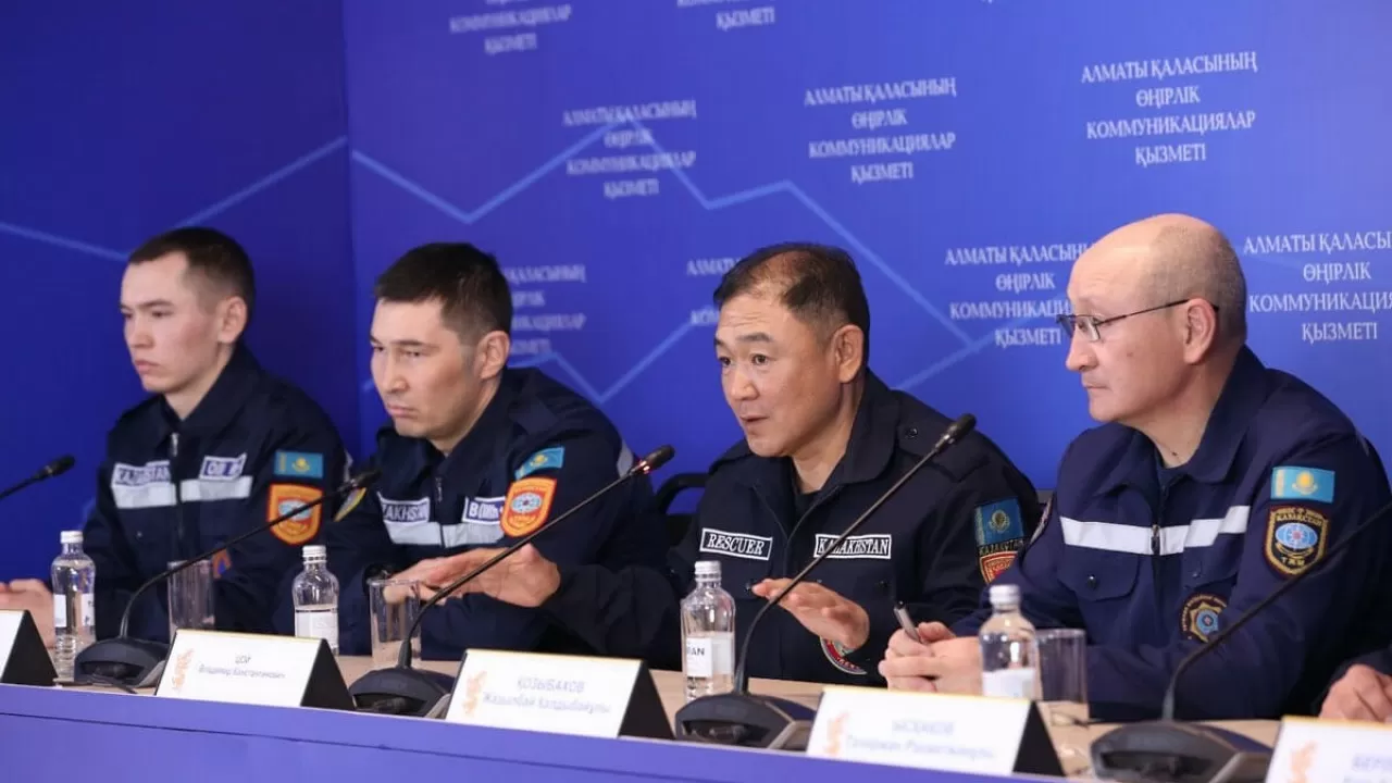 "Жақсы мектеп": Түркия тұрғындары қазақстандық құтқарушылардың кәсібилігіне таңқалған