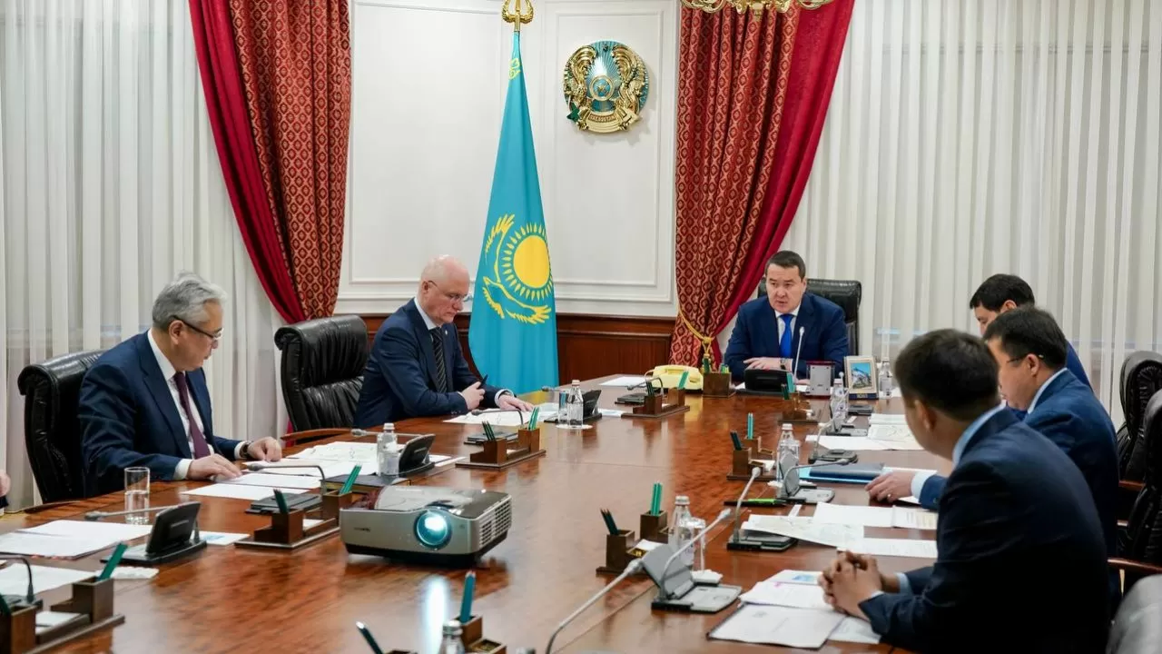 Үкіметте республикалық маңызы бар автожолдар желісін одан әрі дамыту жоспарлары талқыланды