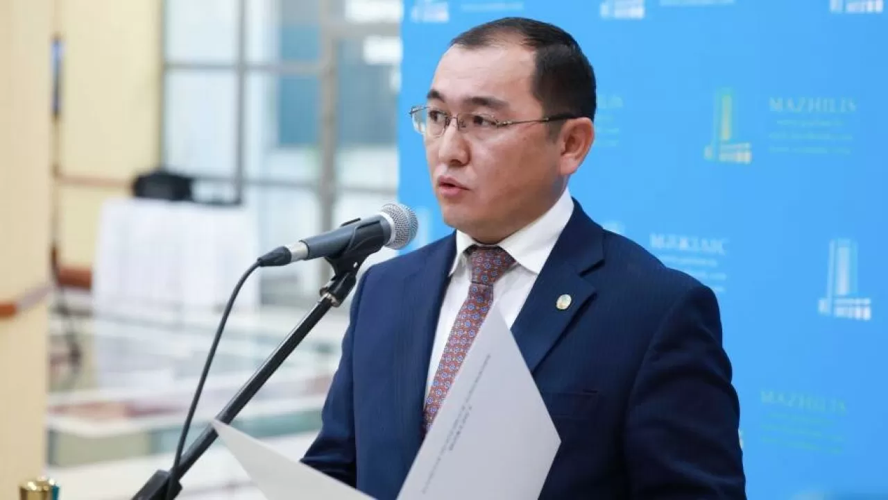 Қазақстан Ресейге санкциядан айналып өтуге көмектесе ме?