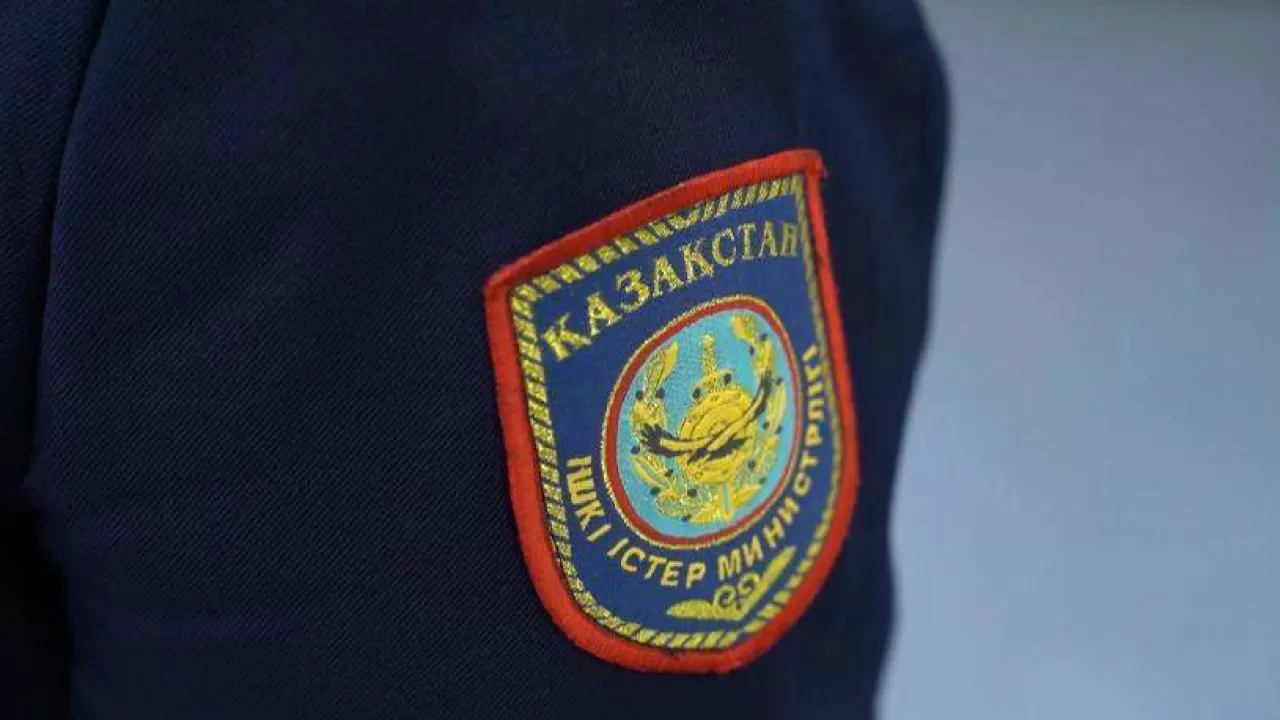 Алматылық полицейлер синтетиканың бірнеше дозасын тәркіледі