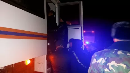 Актюбинские спасатели эвакуировали 63 человека