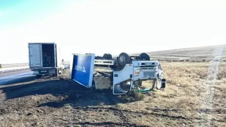 Алматы-Өскемен тас жолындағы көлік апатынан бір адам қаза тауып, екеуі ауруханаға түсті