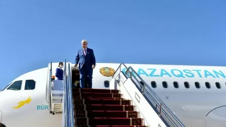 Тоқаев Мирзиёевпен бейресми кездесу өткізу үшін Шымкент қаласына келді