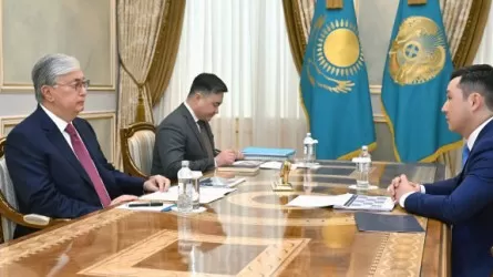 Head of State receives Governor of the Astana International Financial Centre