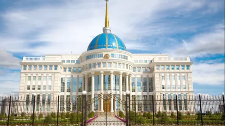 Токаев заявил, что успехи бойца Рахмонова вдохновляют молодежь