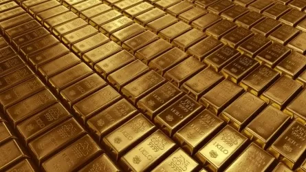 Золото торгуется по ценам ниже 2 тысяч долларов