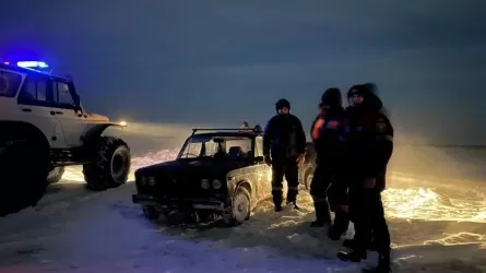 35 человек из снежных заносов вытащили костанайские спасатели